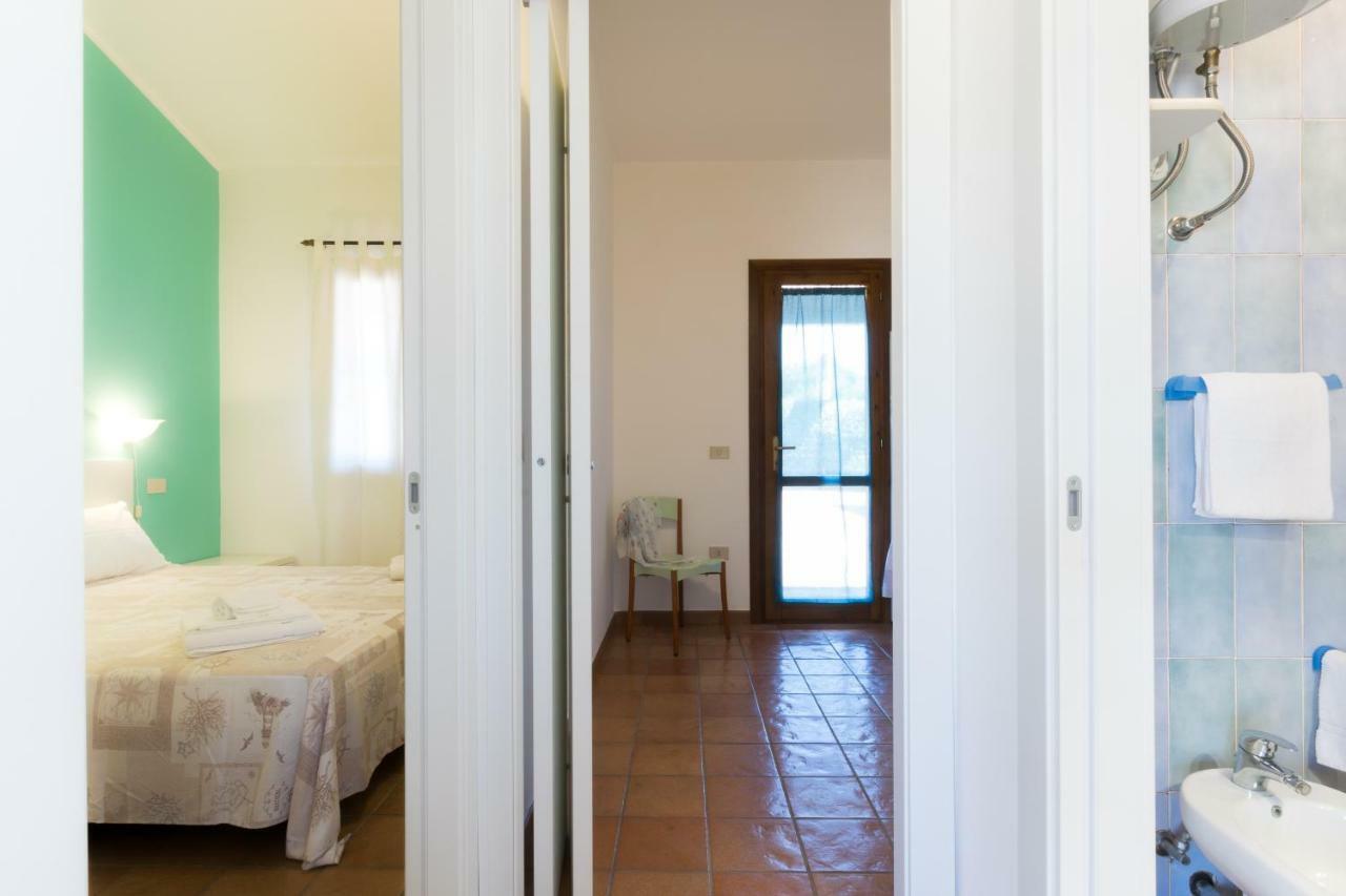 Vila Residenza Solemar Bosa Marina Exteriér fotografie